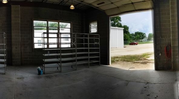 Retail/Industrial with street facing showroom and well equipped back shop